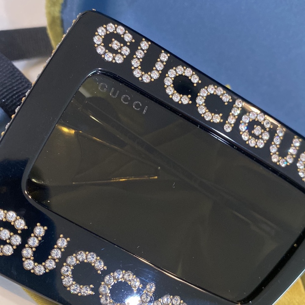 Authentic GUCCI 60 Rectangular "Hollywood collect… - image 5